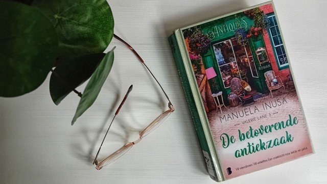 Boekrecensie: De betoverende antiekzaak – Manuela&nbsp;Inusa