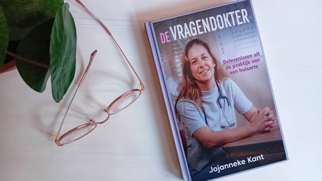 Boekrecensie: De vragendokter – Jojanneke&nbsp;Kant